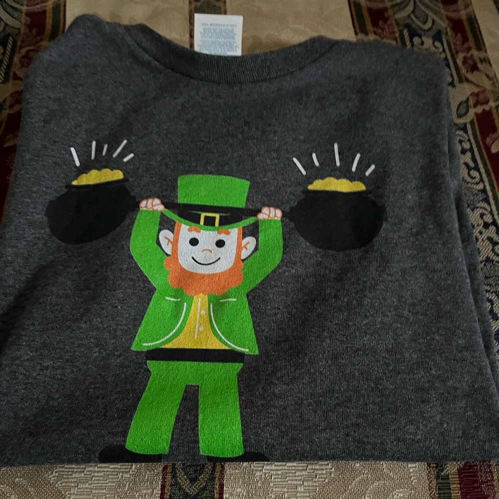 Delta boys gray Short sleeved shirt with weightlifting Leprechaun